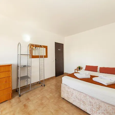 C06 - Water Tower Townhouse Apartamento