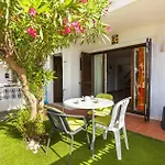 C06 - Water Tower Townhouse With Pool *