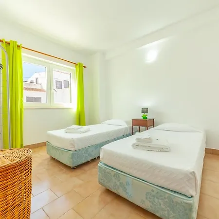 C06 - Water Tower Townhouse With Pool Vakantiehuis Lagos
