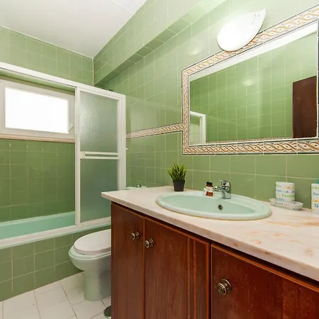 C06 - Water Tower Townhouse With Pool *