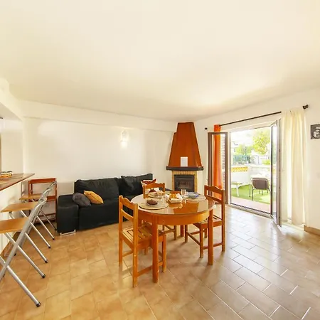 C06 - Water Tower Townhouse With Pool *