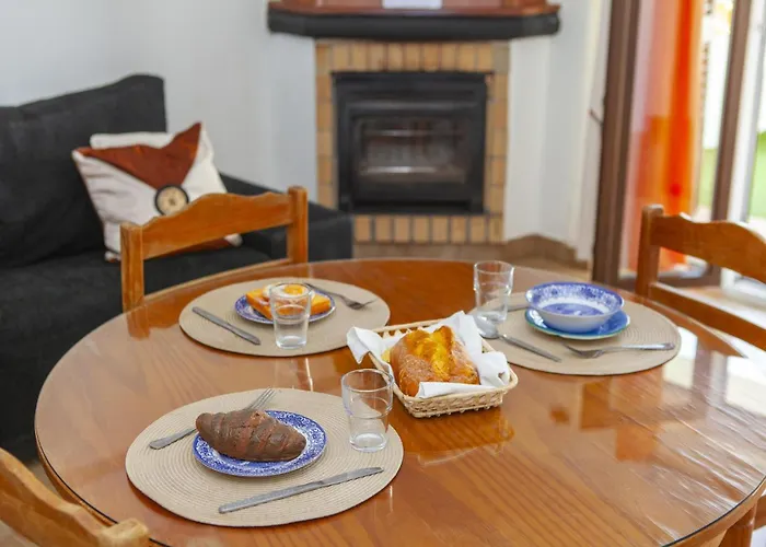 C06 - Water Tower Townhouse With Pool ラゴス