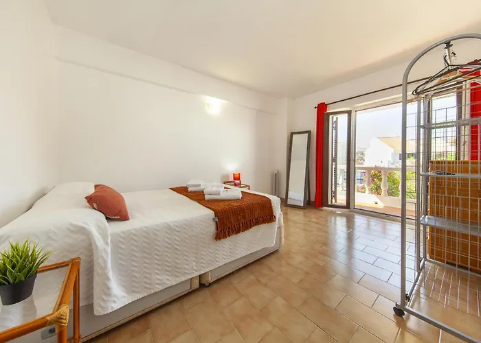 別荘 C06 - Water Tower Townhouse With Pool