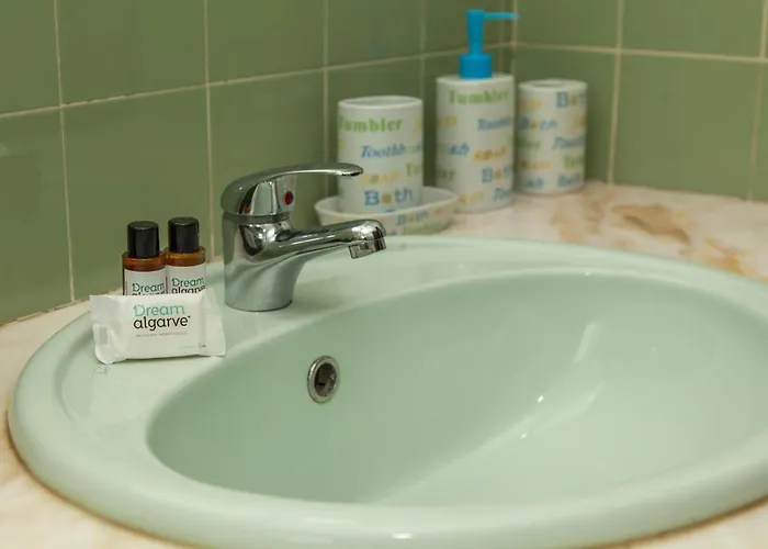 C06 - Water Tower Townhouse With Pool