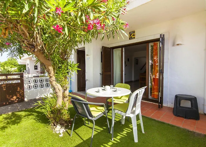 C06 - Water Tower Townhouse With Pool *