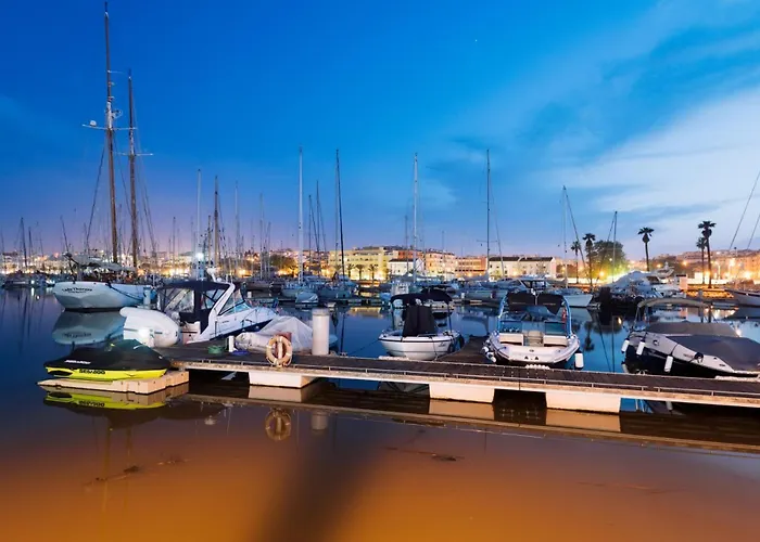 別荘 C06 - Water Tower Townhouse With Pool ラゴス