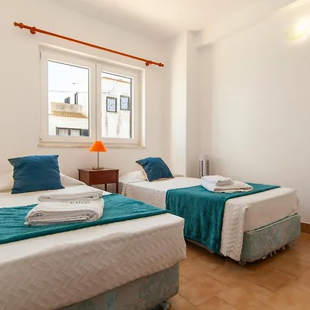 C06 - Water Tower Townhouse With Pool