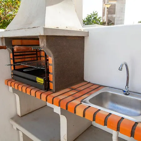 C06 - Water Tower Townhouse With Pool Casa vacanze *