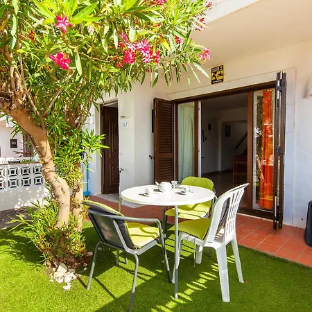 C06 - Water Tower Townhouse With Pool Casa vacanze *