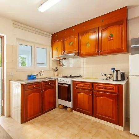 C06 - Water Tower Townhouse With Pool *