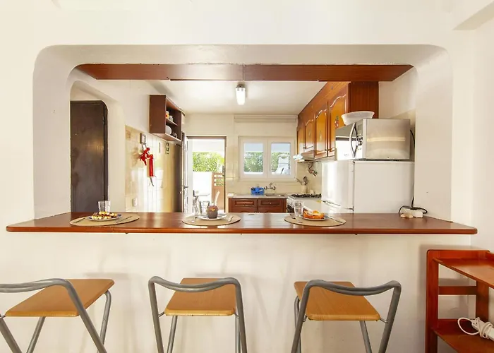 C06 - Water Tower Townhouse With Pool בית נופש *