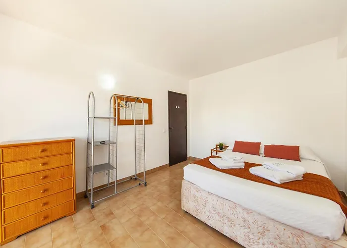 C06 - Water Tower Townhouse With Pool בית נופש
