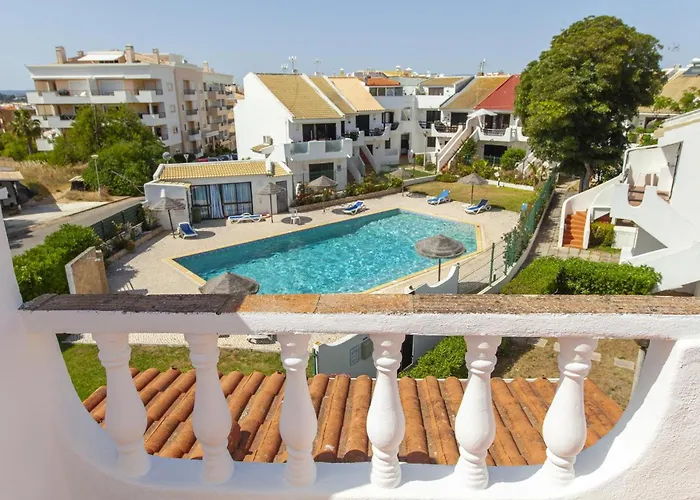 בית נופש C06 - Water Tower Townhouse With Pool *
